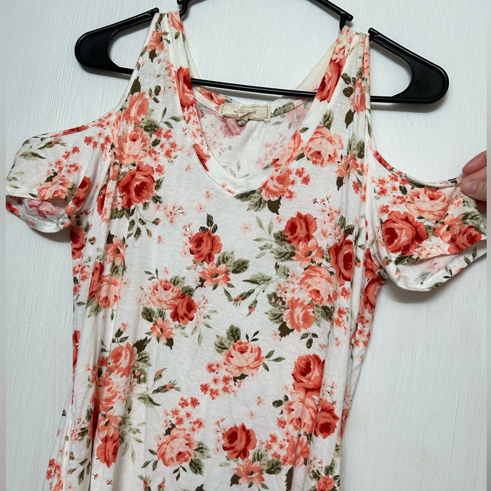 Rose blouse - Picture 2 of 3